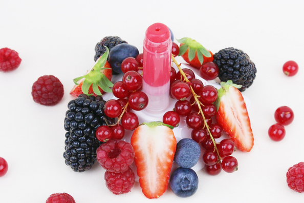 Stick à lèvres réparateur fruits rouges