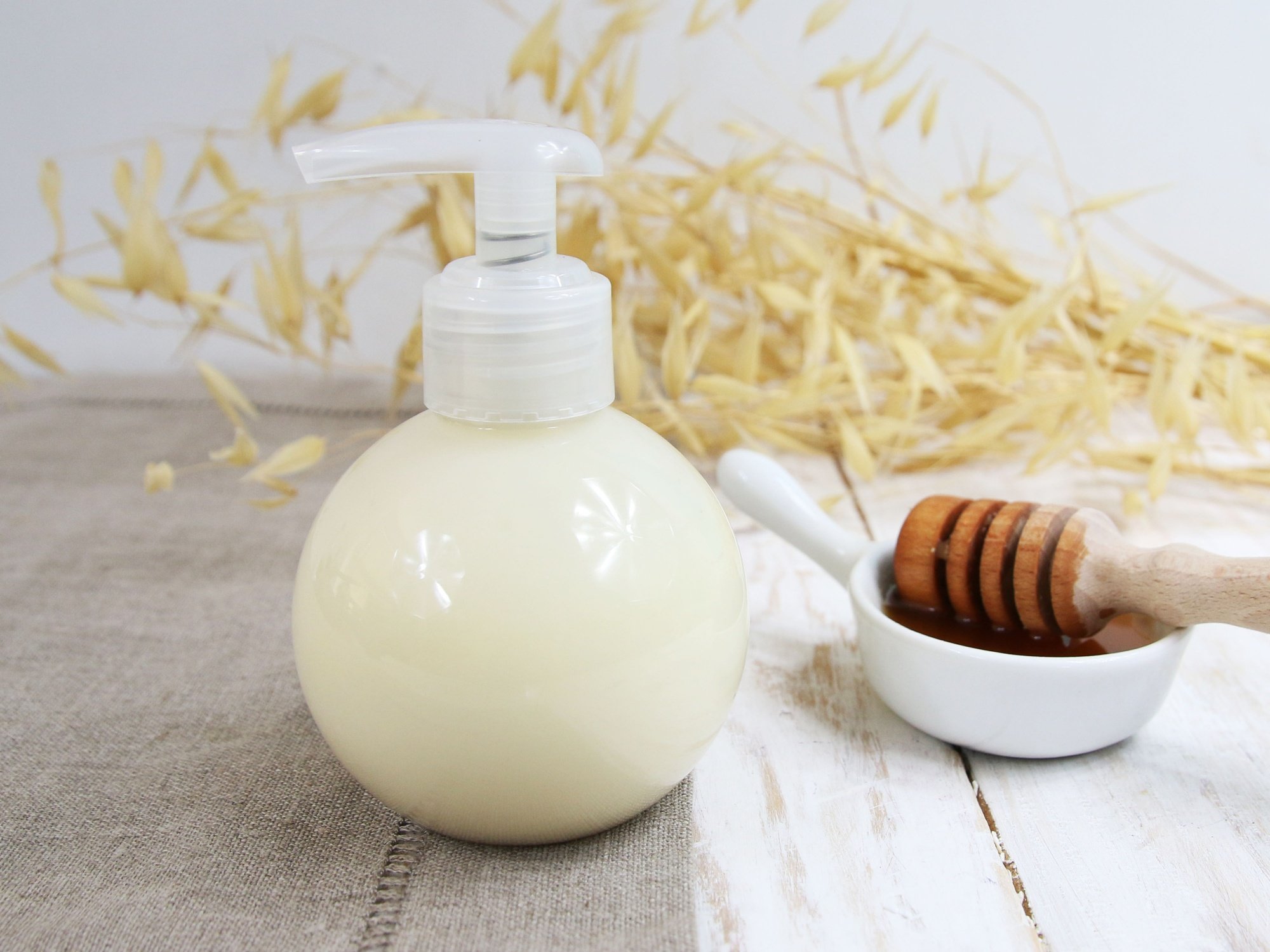 Shampoo crema al miele e all'avena nutrienti