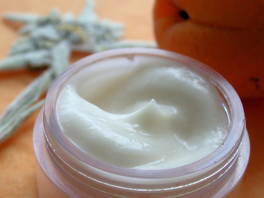 Crème visage jeunesse à l'Edelweiss et au Co-enzyme Q10