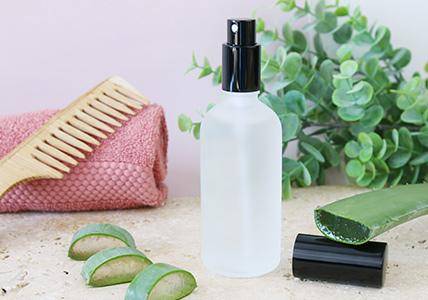 W105833 Spray-hydratant-entre-shampoing-pour-cheveux-ondules-boucles-frises-crepus_web.jpg