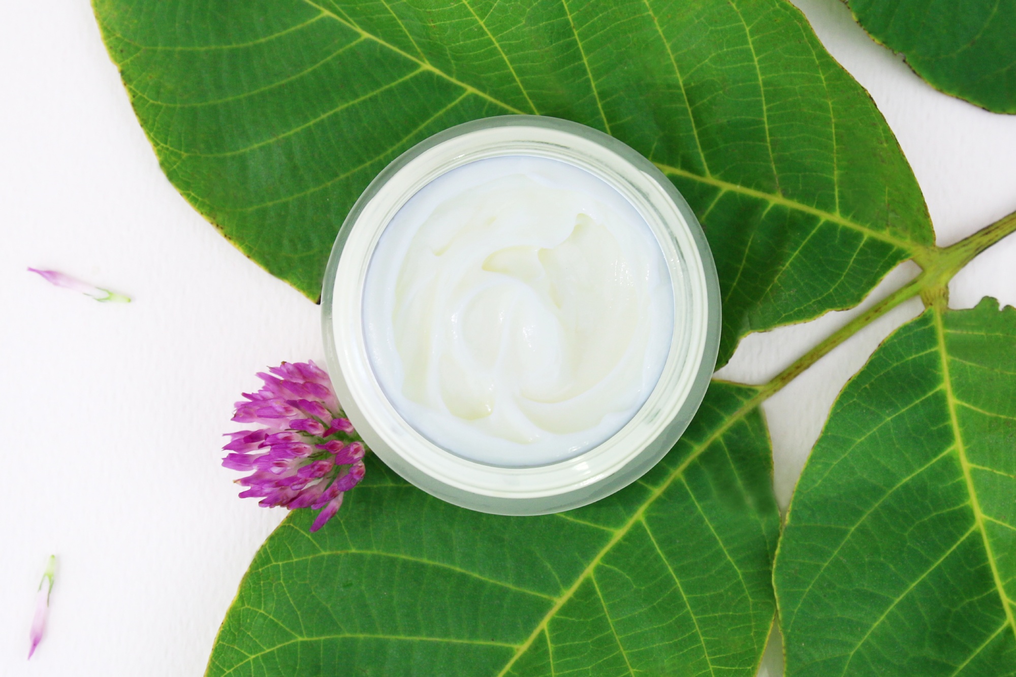 Recette crème visage antiâge riche en Rétinol AromaZone