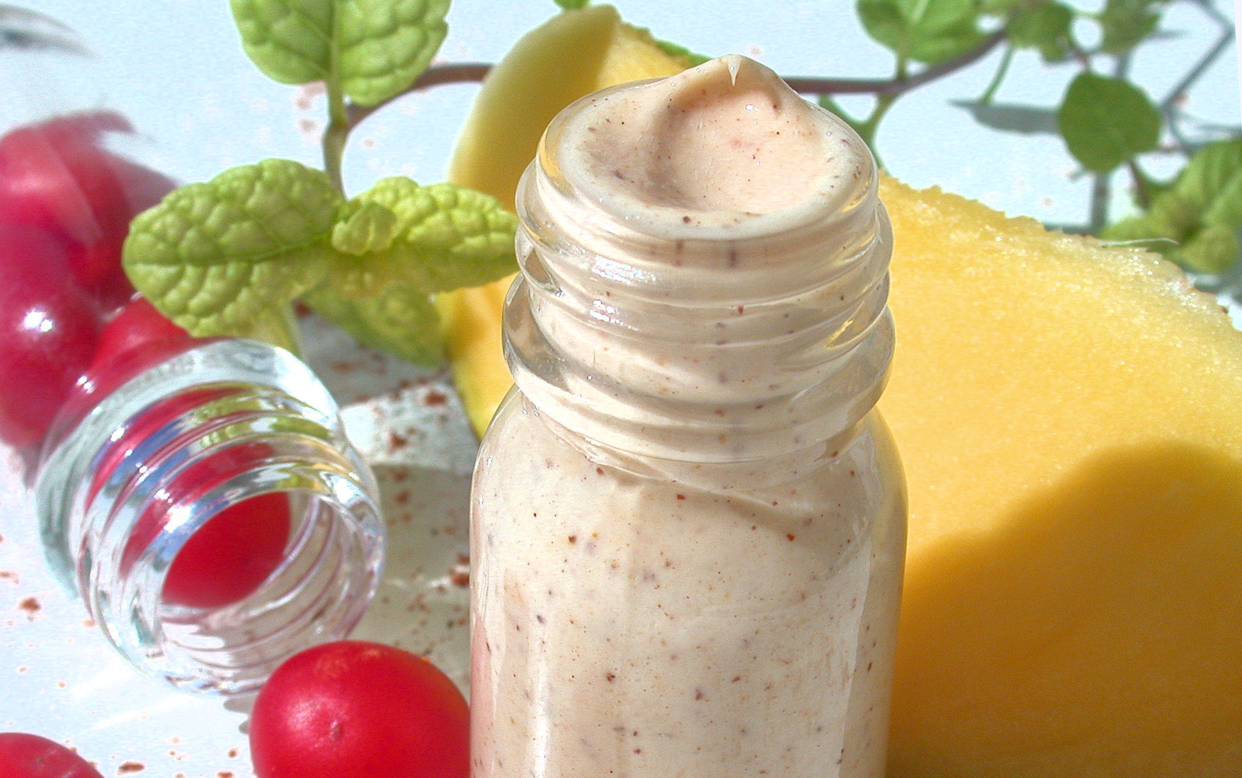 Crème bronzante sans soleil à la DHA naturelle, Mangue et Acérola