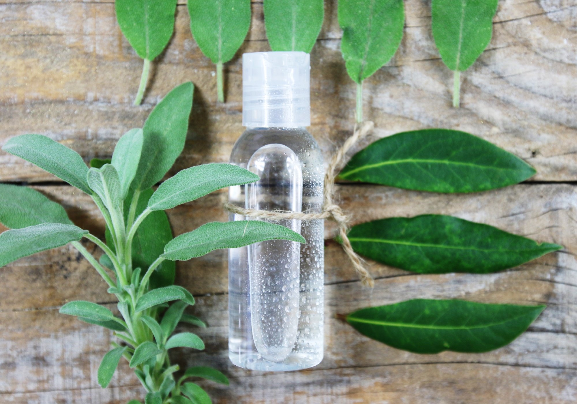 Recette eau aromatique aux plantes purifiantes