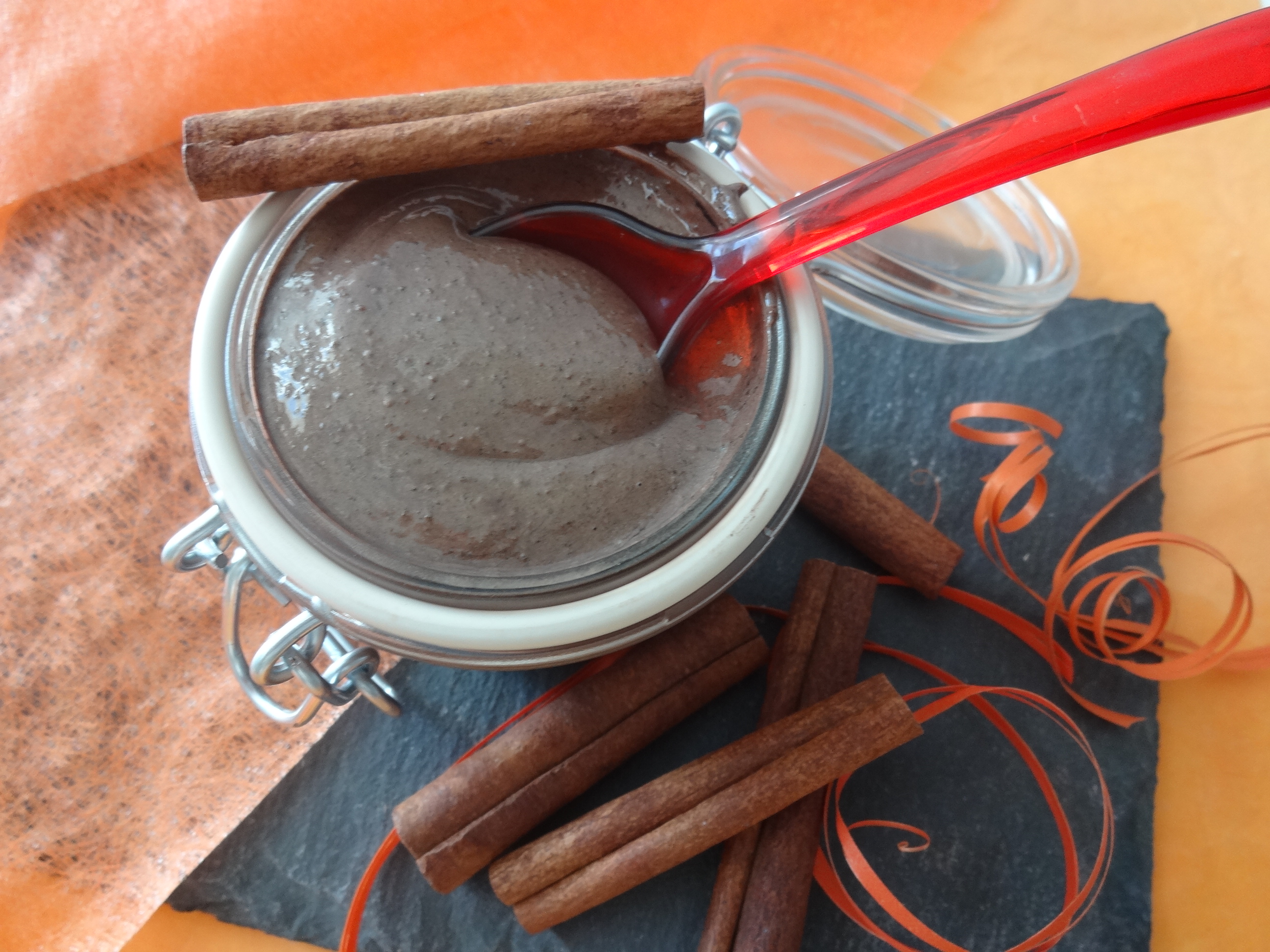 Gommage corps à la Cannelle AromaZone