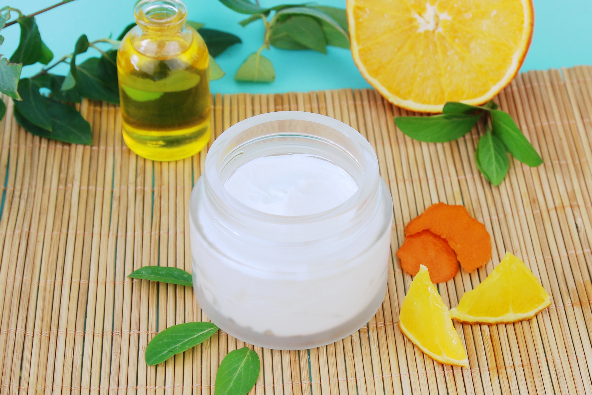 Crème de beauté pour le corps à l'huile de camélia