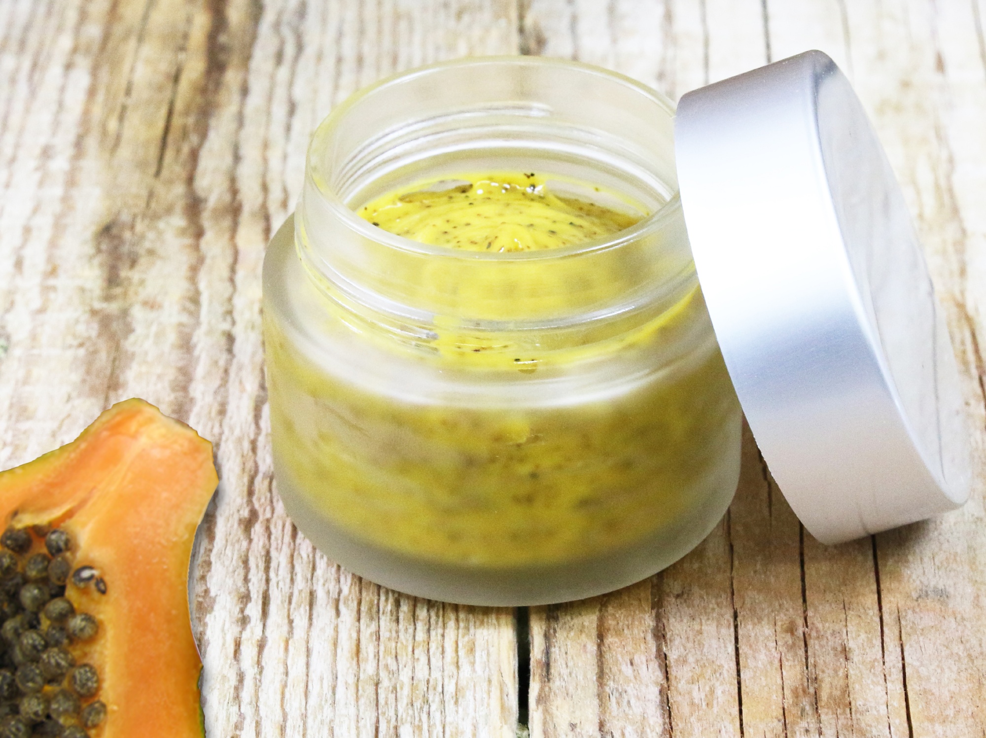 Gommage corporel au Fruit de la Passion AromaZone