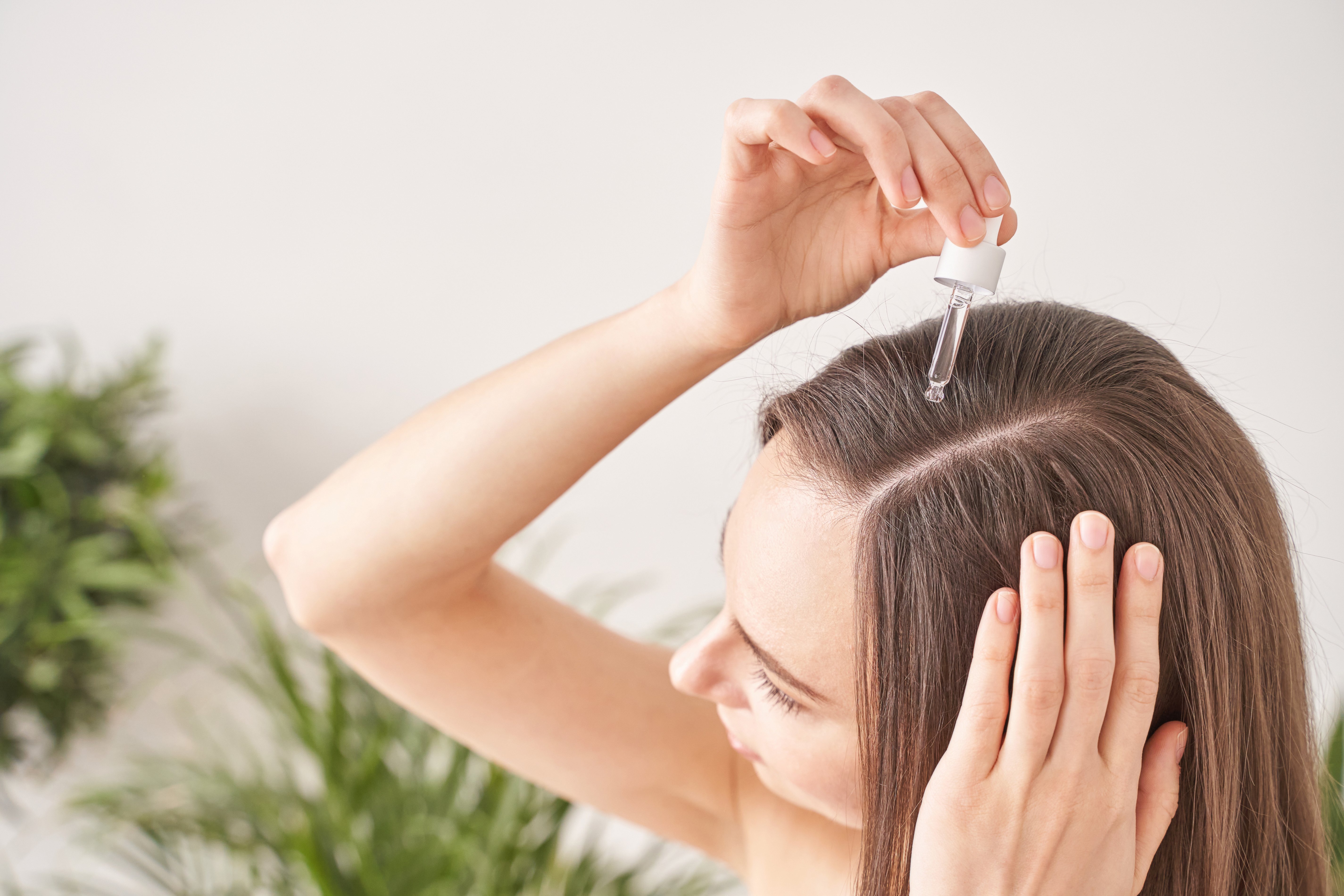 Le bain d'huile : comment utiliser cette technique pour nourrir vos cheveux ?