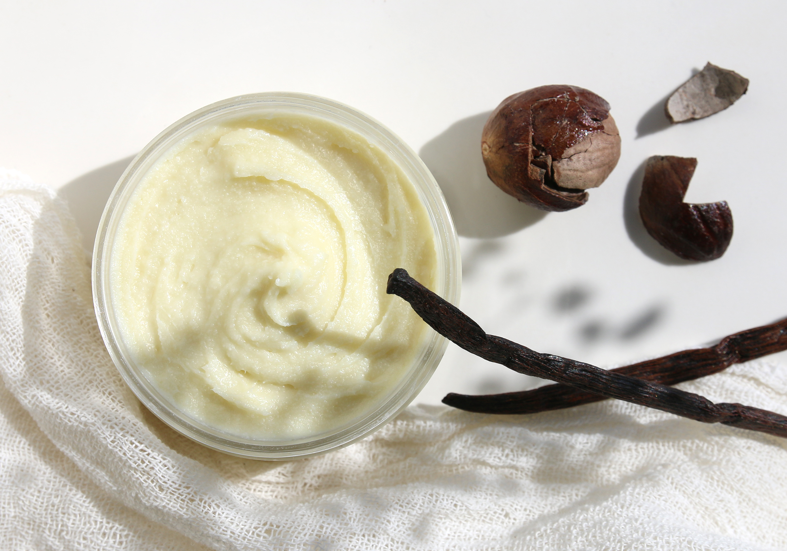 Recette maison : Chantilly de karité vanillé pour le corps - Aroma-Zone