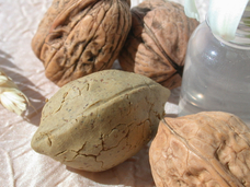 Pâte d'argile exfoliante corps et mains fleur d'oranger & coque de noix