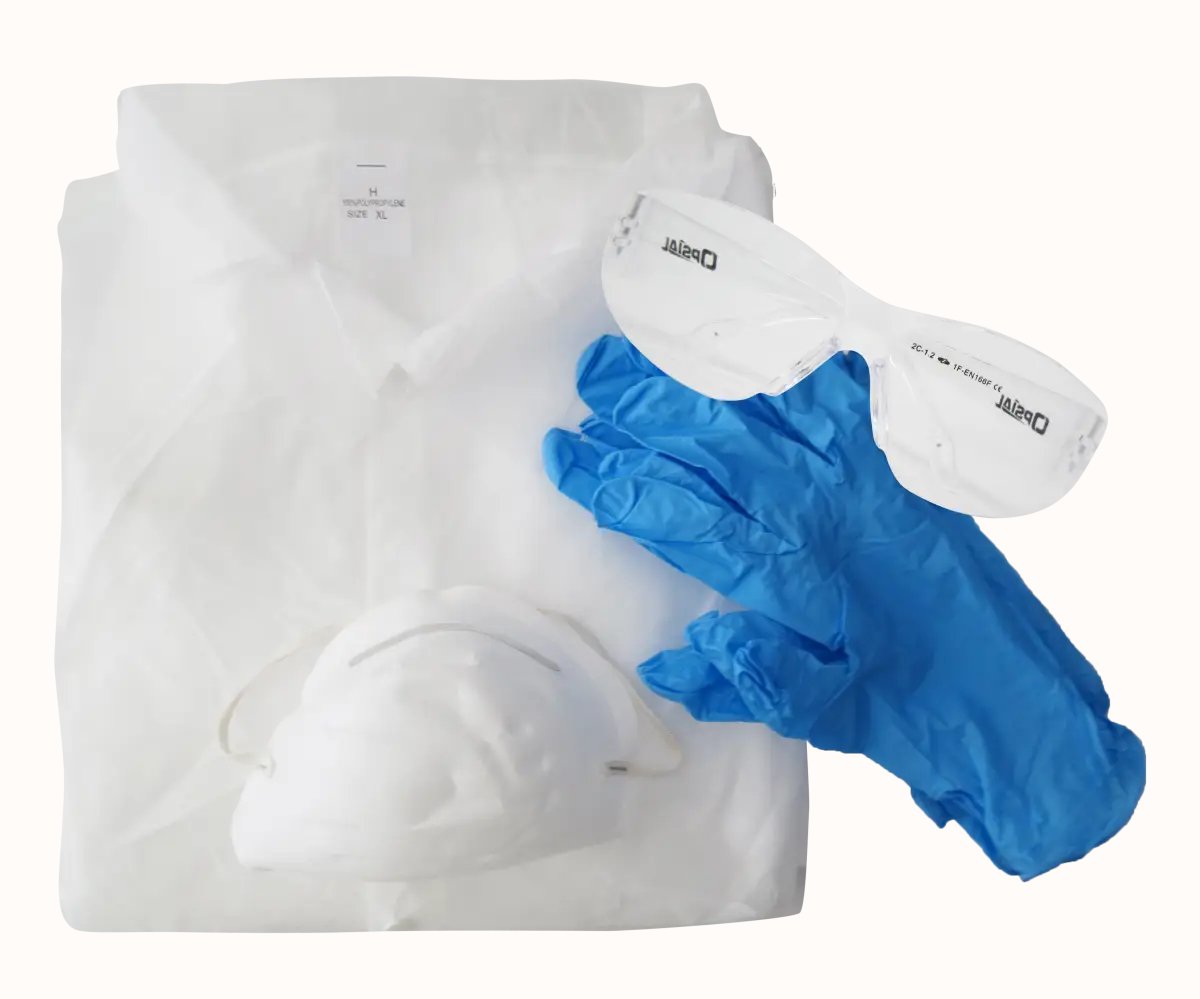Equipement de laboratoire standard (masque, gants, blouse, lunettes).