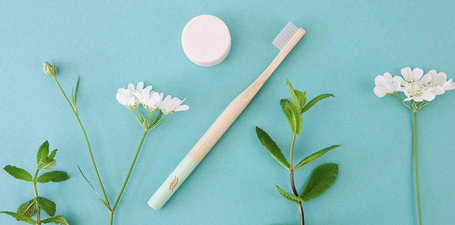 Brosse à dents en bambou zéro-déchet