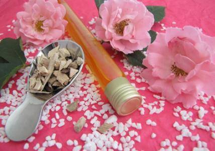 Recette Huile de bain pour peaux délicates Bois de Rose & Géranium Rosat