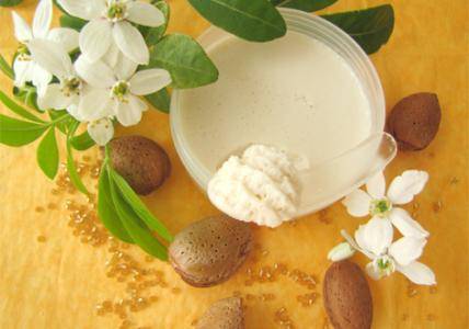 Recette Crème  pour les peaux très sèches à la Protéine de Soie adoucissante
