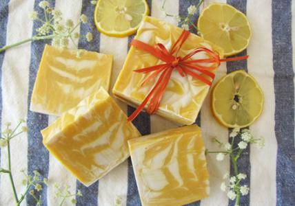 Recette Pain de savon marbré au Citron Meringué