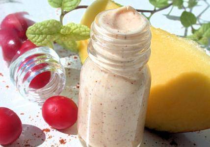 Recette Crème bronzante sans soleil à la DHA naturelle, Mangue et Acérola