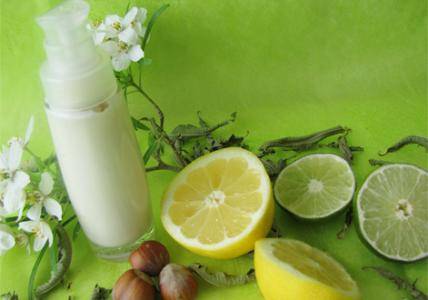 Recette Fluide Citron & Thé vert pour peaux grasses et à imperfections