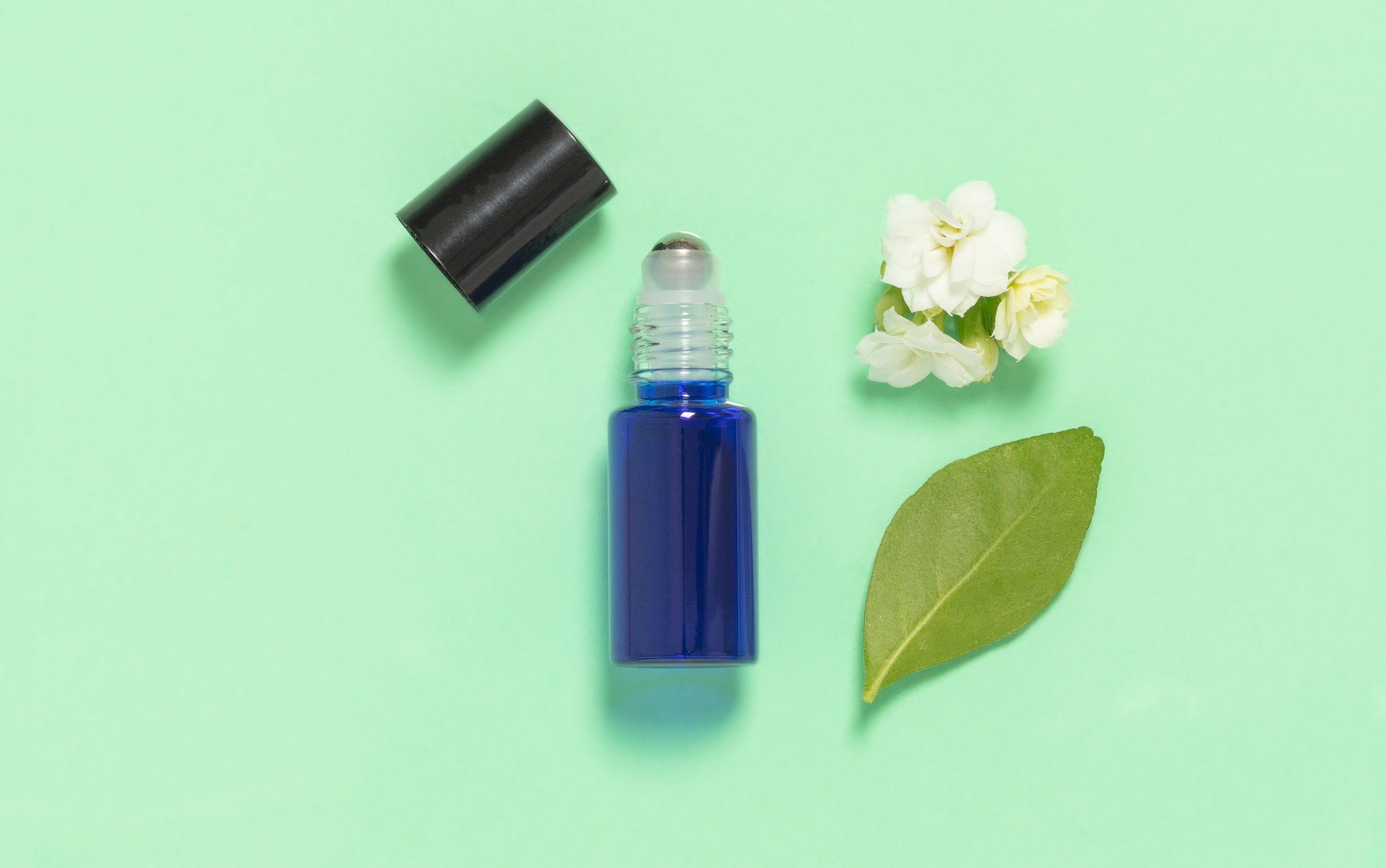 Flacon Rollon 5mL en verre coloré bleu AromaZone