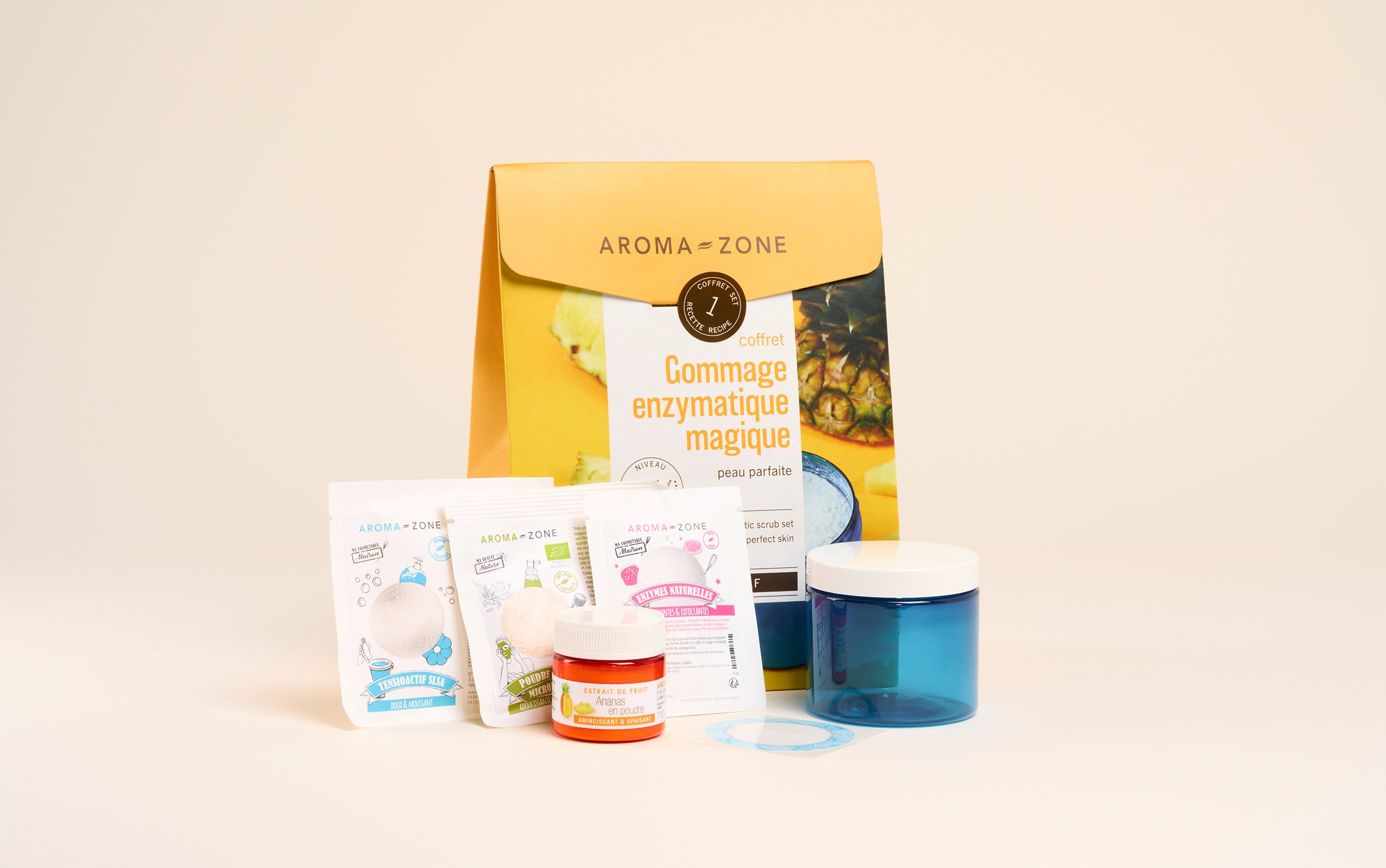 Coffret cosmétique maison Gommage enzymatique peau parfaite AromaZone
