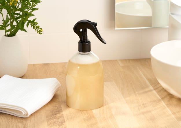 W486082 Spray-Nettoyant-Pschit-a-tout-Faire web