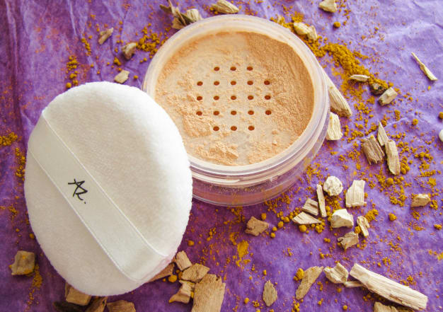 Poudre de teint "nude" aux poudres matifiantes