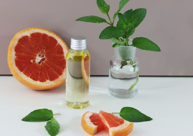 Huile de bain aromatique biphasée source Energisante