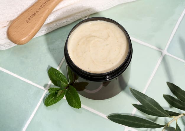 P382796 Scrub-Purifiant-pour-le-Cuir-Cheveulu web