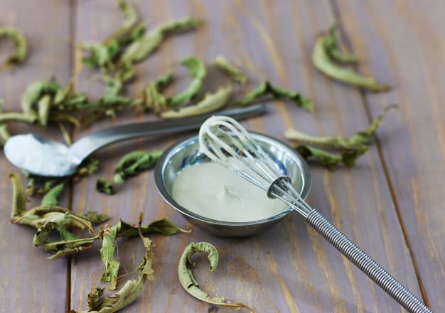 Masque visage au lait d'ânesse apaisant