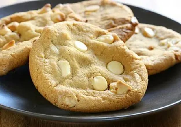 cookies-Chocolat-Blanc-Guarana_AdobeStock