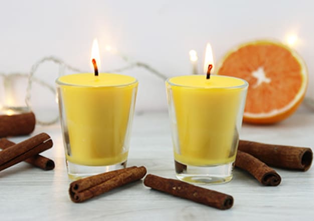 L44997 bougie-noel canelle orange