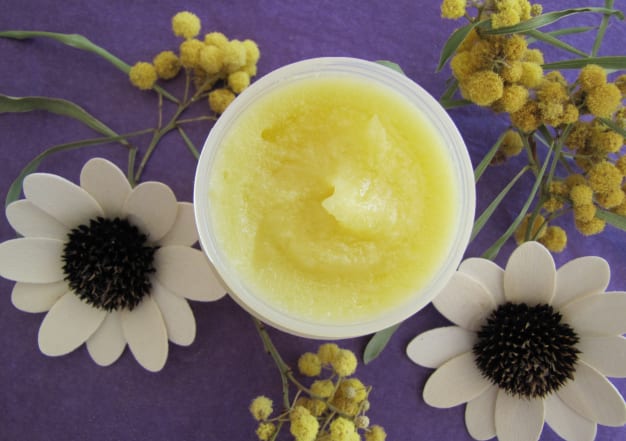 Baume fondant au mimosa pour le visage