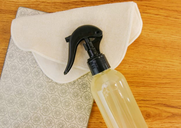 Recette spray nettoyant multi-usage à l’huile essentielle de sapin de sibérie