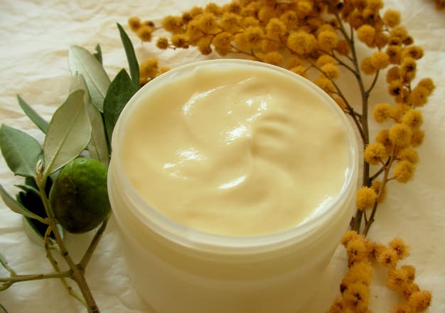 Crème de nuit aux extraits de Miel, Olive et Mimosa nutritifs
