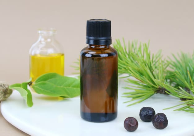 Huile de massage revitalisante en cas de fatigue nerveuse aux huiles essentielles