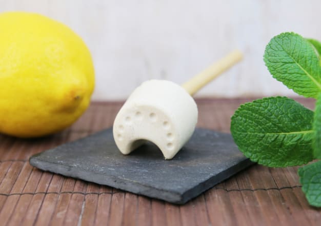 Bain de bouche naturel en sucette "menthe-citron"