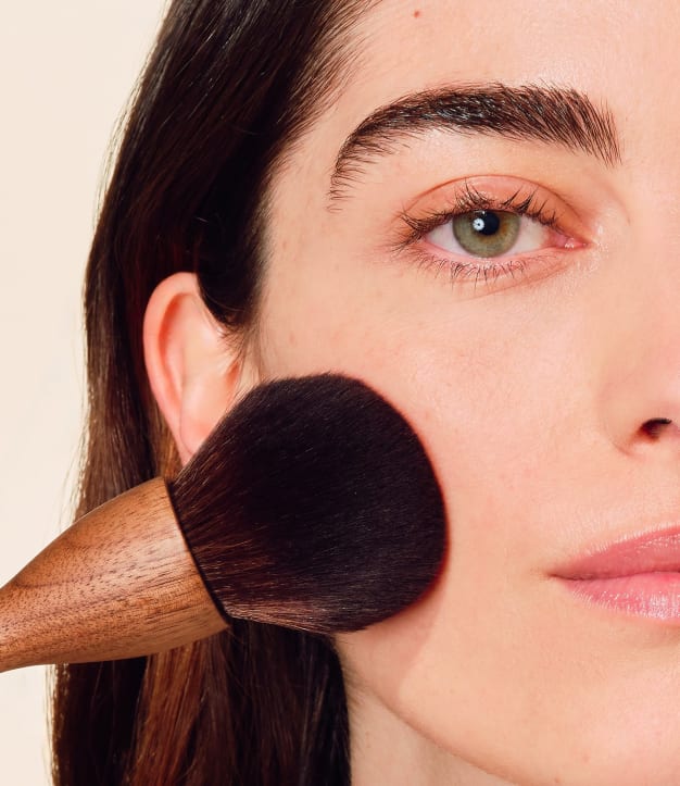 Poudre compacte translucide matifiante rechargeable