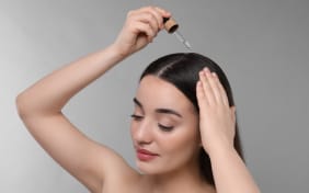 Caduta dei capelli, alopecia, prendersi cura di sé con gli oli essenziali