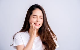 Come alleviare al meglio la sensibilità dentale?