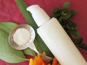 Crème de massage aux huiles délassantes de katafray & eucalyptus staigeriana