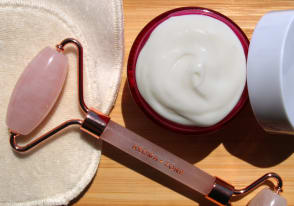 Crema Viso Uniformante Giovinezza
