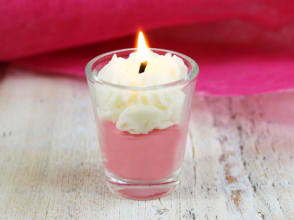Candela "Panna montata su sciroppo di Fragola"