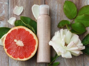 Crema viso scrub esfoliante al Pompelmo rosa