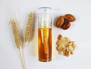 Un olio meraviglioso per le punte dei capelli danneggiati