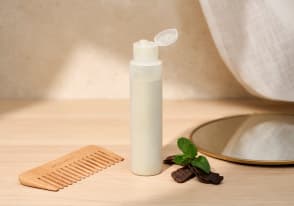 Shampoo secco per purezza e lucentezza dei capelli grassi
