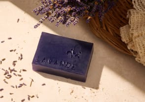 Savon relaxant dans les champs de Provence