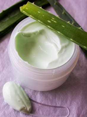 Mousse fresca "Booster di luminosità" con Aloe Vera