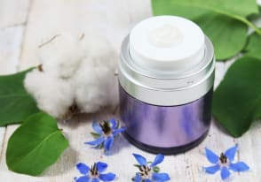 Crème jeunesse aux fleurs de bourrache et de lilas 