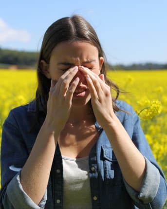 Pollen, démangeaisons, yeux rouges : ces gestes naturels qui soulagent vraiment
