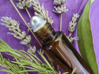 Roll-on de massage détente pour la nuque