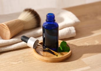 Huile à barbe "accélératrice de pousse"