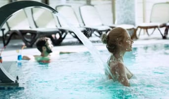 Les bienfaits de la thalassothérapie pour reminéraliser la peau et favoriser la relaxation